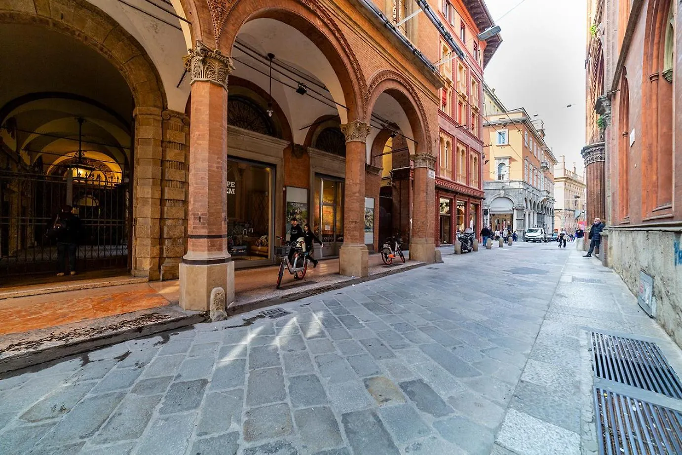 House Of Magic - Due Torri Apartment Bologna 0*,  Italy