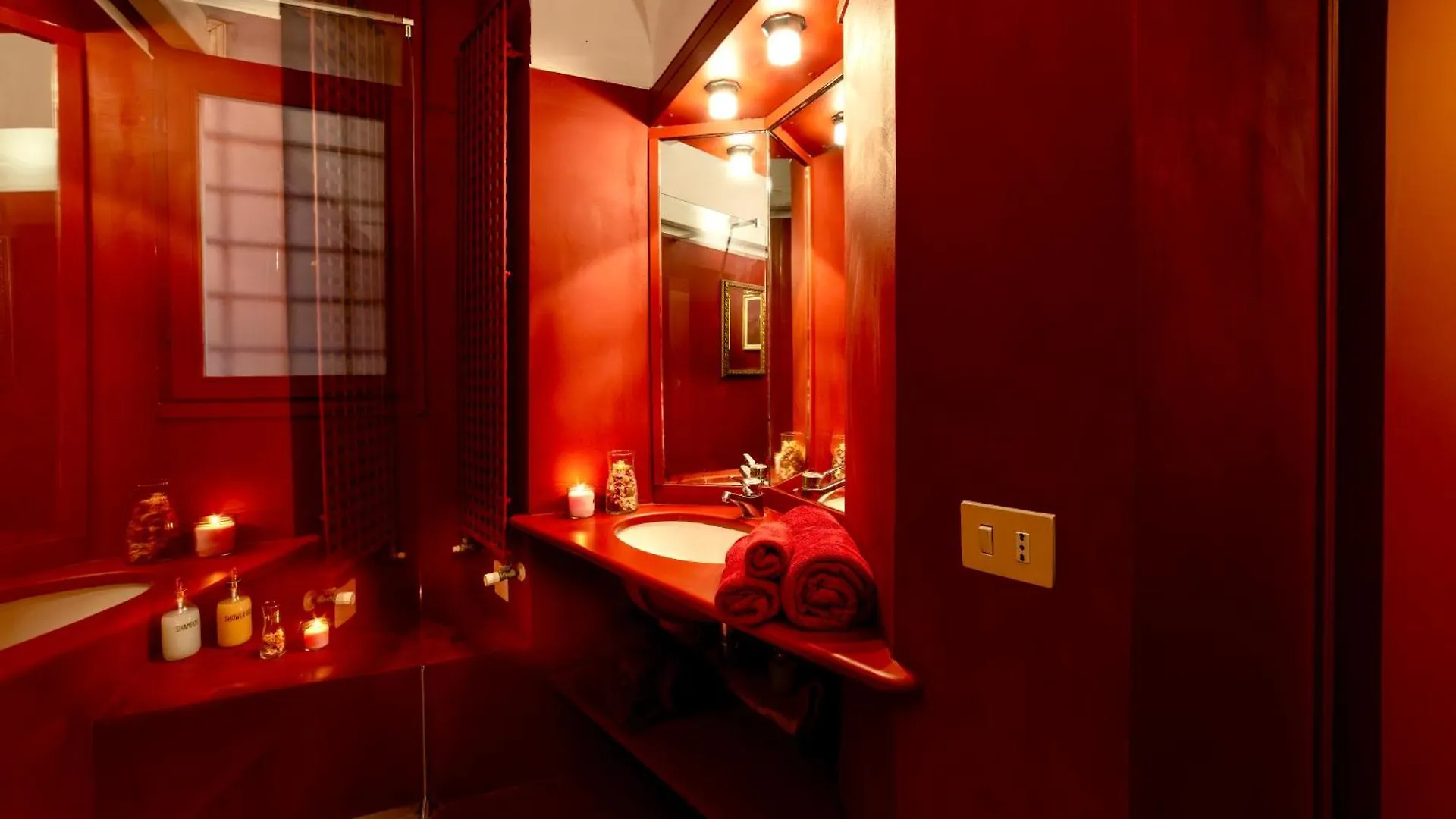 House Of Magic - Due Torri Apartment Bologna